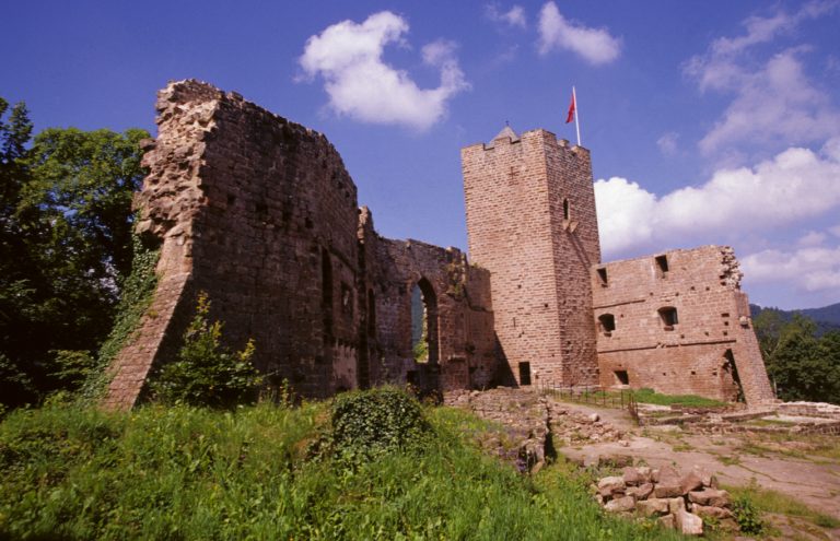 Donjon et logis du château de Wangenbourg - Crédit : ADT