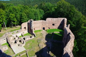 Vue aérienne du château de Wangenbourg - Crédit : OT Wangenbourg